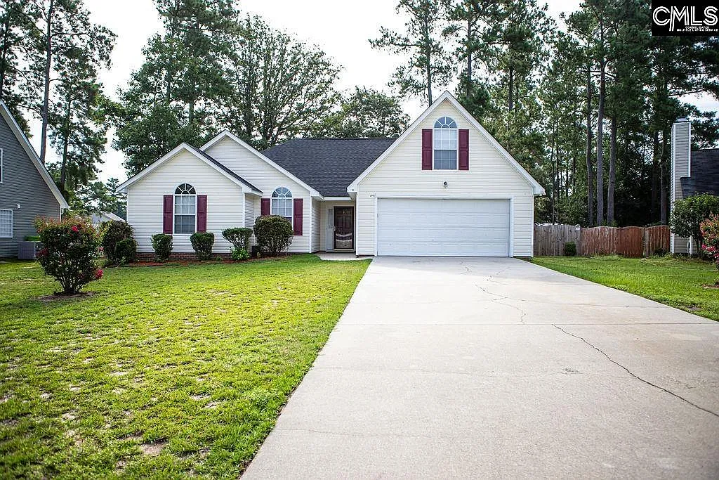 3 bed, 1870 sqft, $2,300 — Photo 1