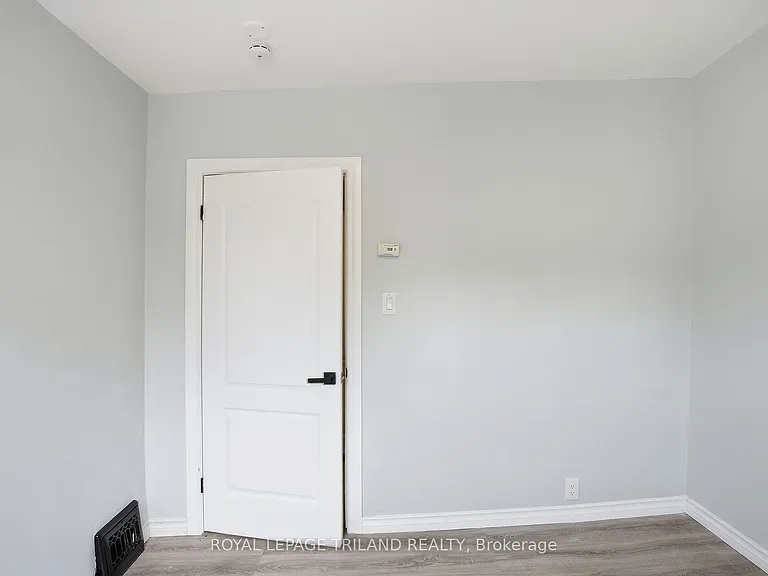 151 Waterloo St — Photo 13