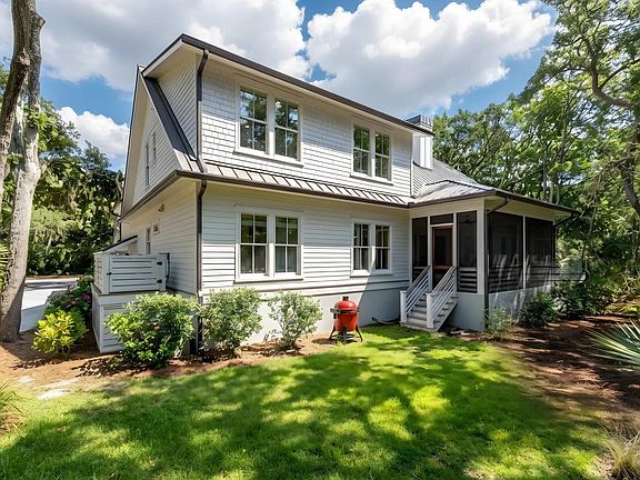 2nd image of 2909 Seabrook Island Rd