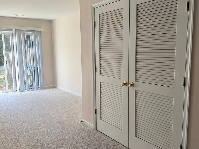 144 Keating Cir — Photo 13