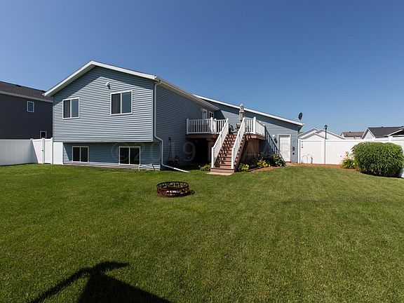 3rd image of 4505 Sunrise Dr