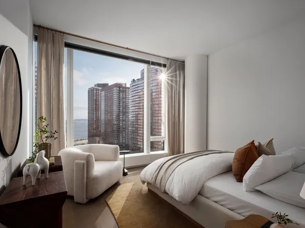 50 West Street image 10 of 27