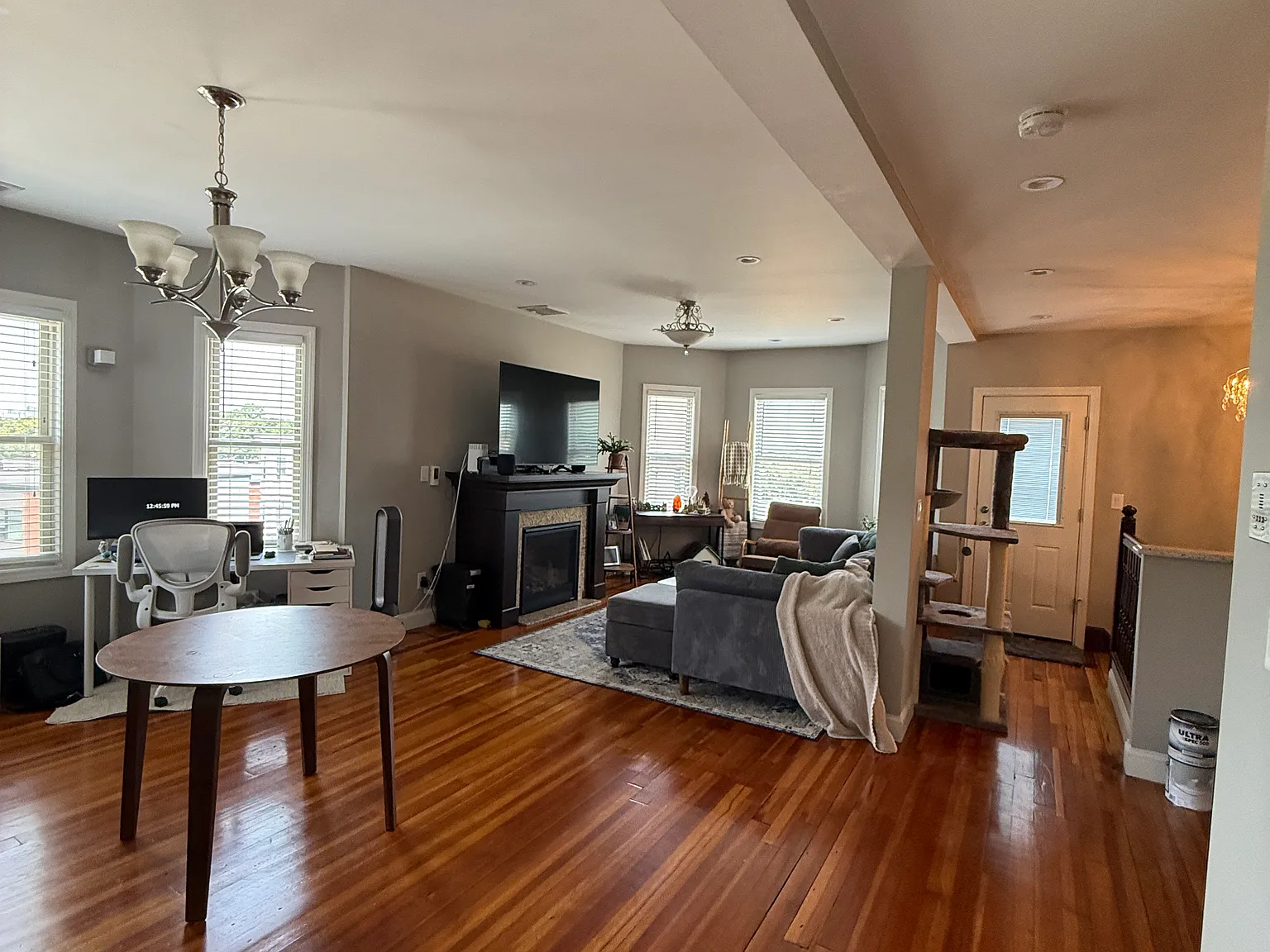 2 bed, 1300 sqft, $3,600 — Photo 3