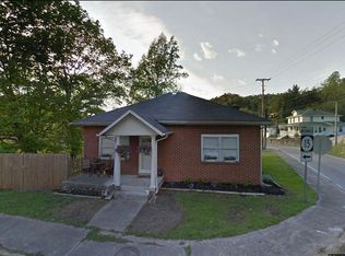 322 5th St, Whitesburg, KY 41858