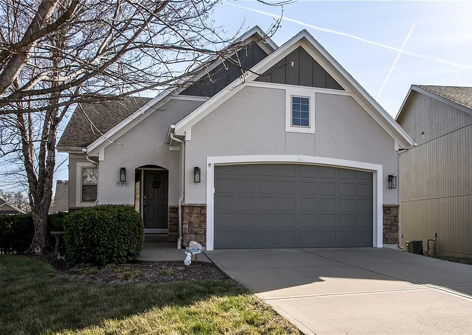 1st image of 21723 Massa Cir