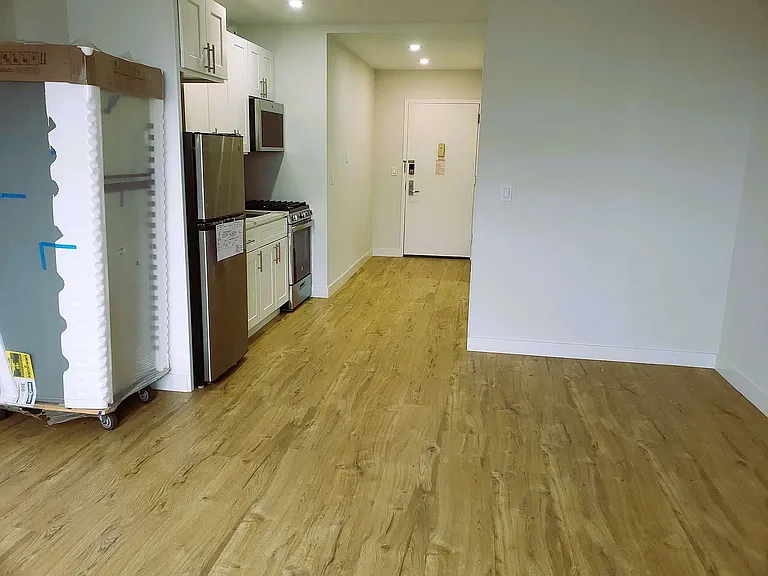 58-12 Queens Blvd #6G — Photo 3
