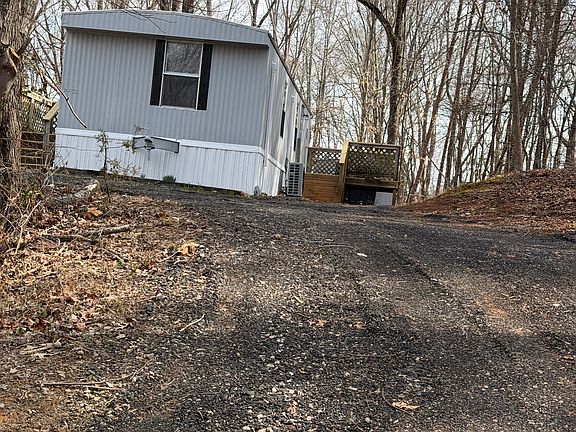 side view showing rear deck