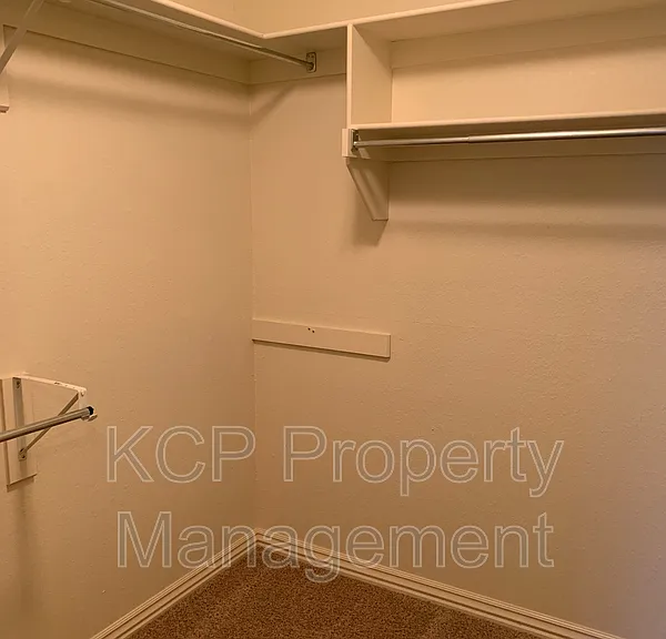 6105 Red Cedar Cir — Photo 14