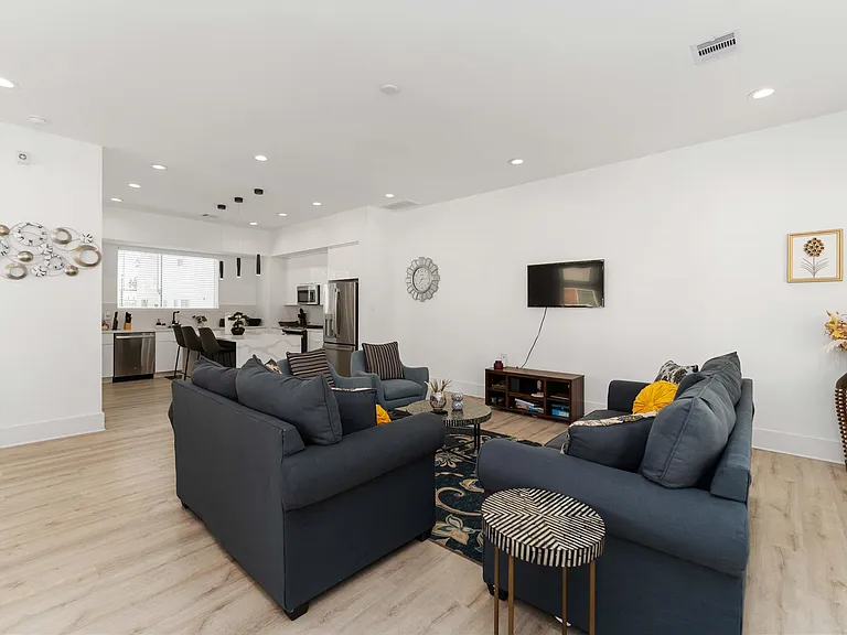 3410 Baer St #C — Photo 12