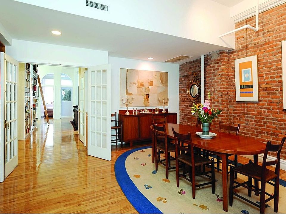 1st image of 105 E 29th St #3RDFLOOR