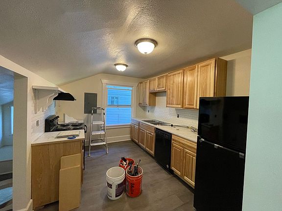 3rd image of 717 N Forest St #A