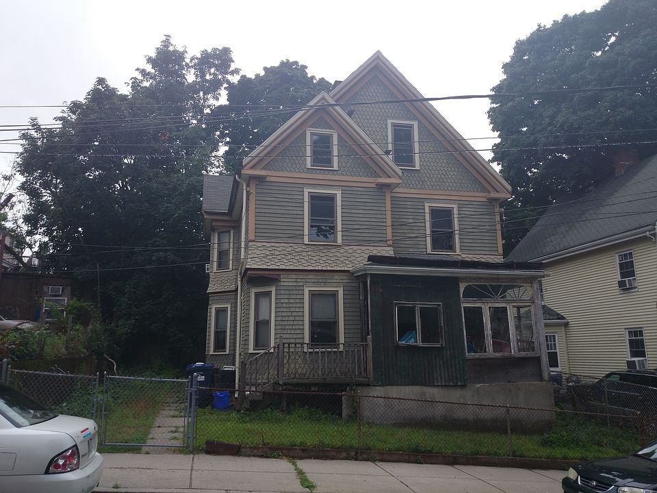 2nd image of 4 Gay Head St