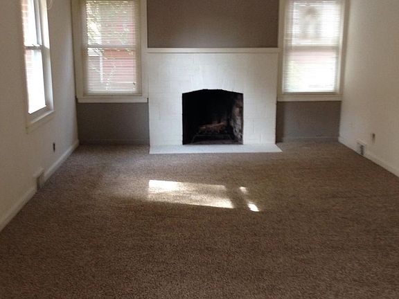 4th image of 2532 Lincoln Ave