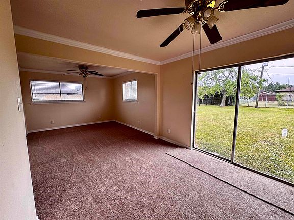2nd image of 2565 W Virginia St
