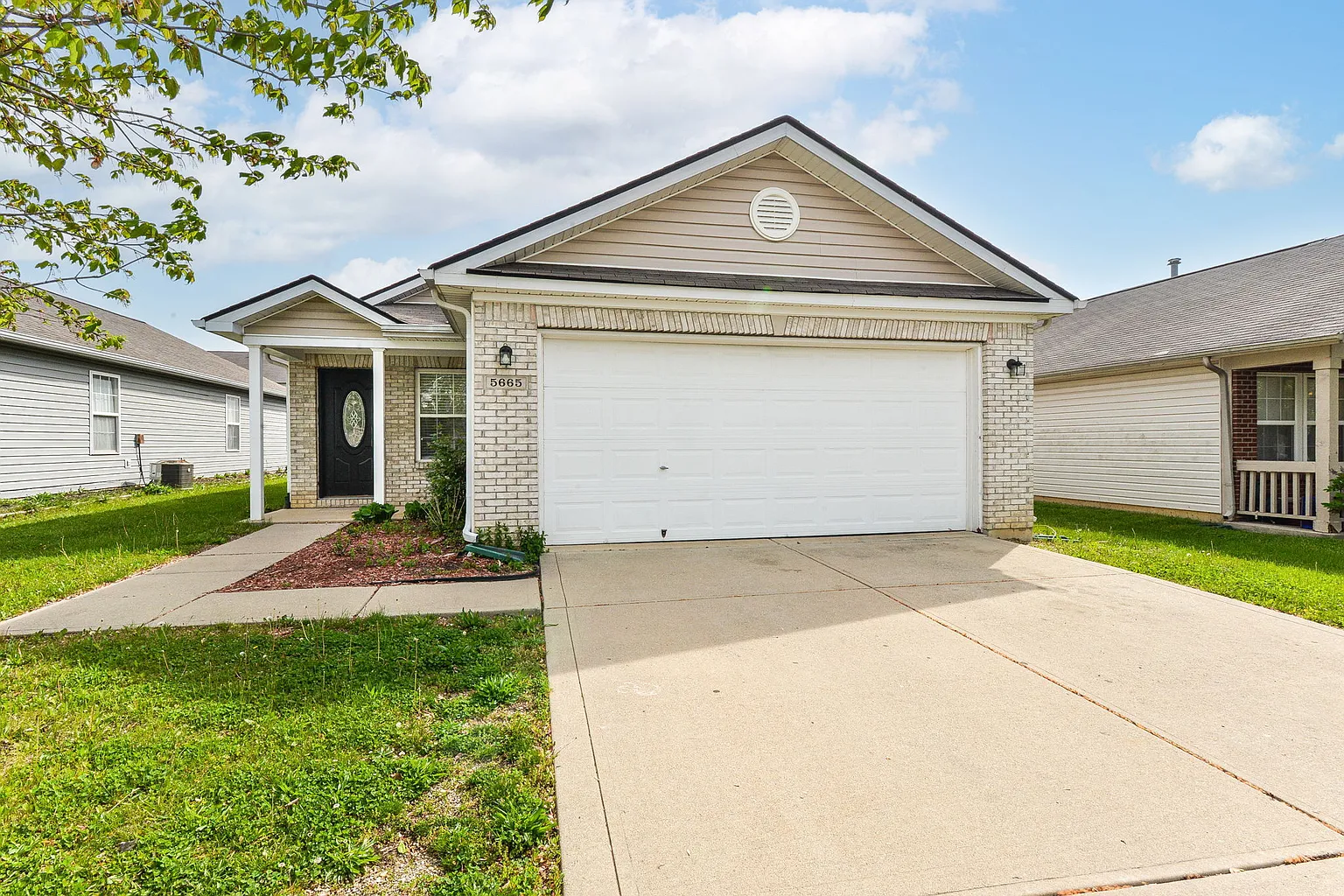 5665 Sweet River Dr photo 1