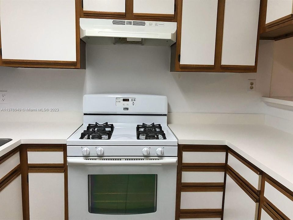 2nd image of 15325 SW 106th Ter APT 628