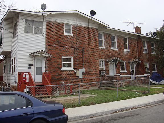 3rd image of 1601 Hemphill Street
