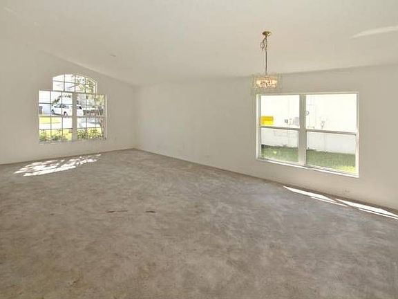 Dining / Living Room