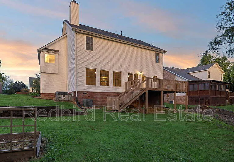 369 Dandridge Dr — Photo 26