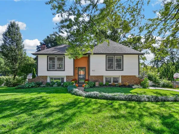 517 S Franklin St, Raymore, MO 64083