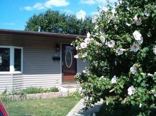 313 Macintyre Dr, Lockport, IL 60441