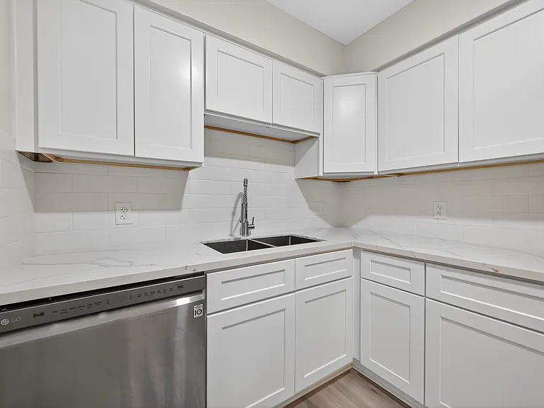 6710 Biggs Ct — Photo 10