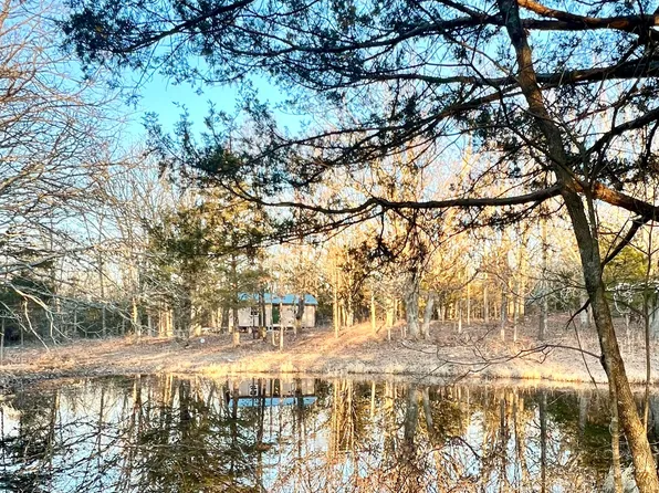000 Upton Road, Plato, MO 65552