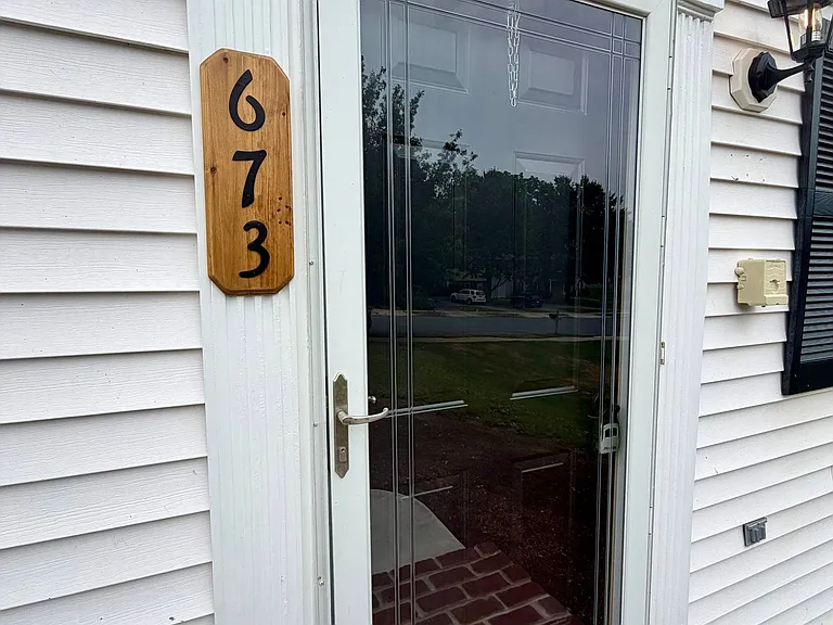 673 S Cedar St — Photo 3