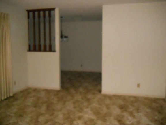5th image of 3848 Touraine Ave