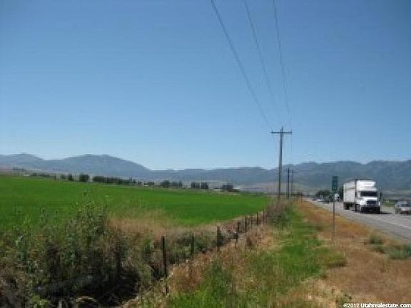 2nd image of 4325 S Highway 91