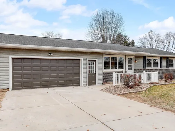 310 13th St, Prairie Du Sac, WI 53578
