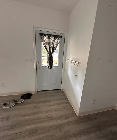 312 Grand Ave #1 — Photo 2