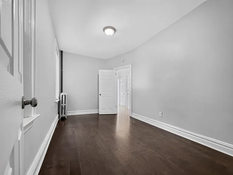 86 W 45th St #1 — Photo 10