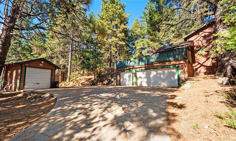 1st image of 488 Oriole Dr