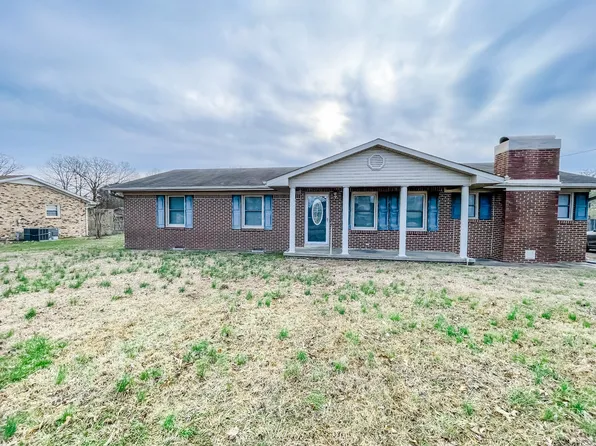 702 Brenda Ave, Loretto, TN 38469