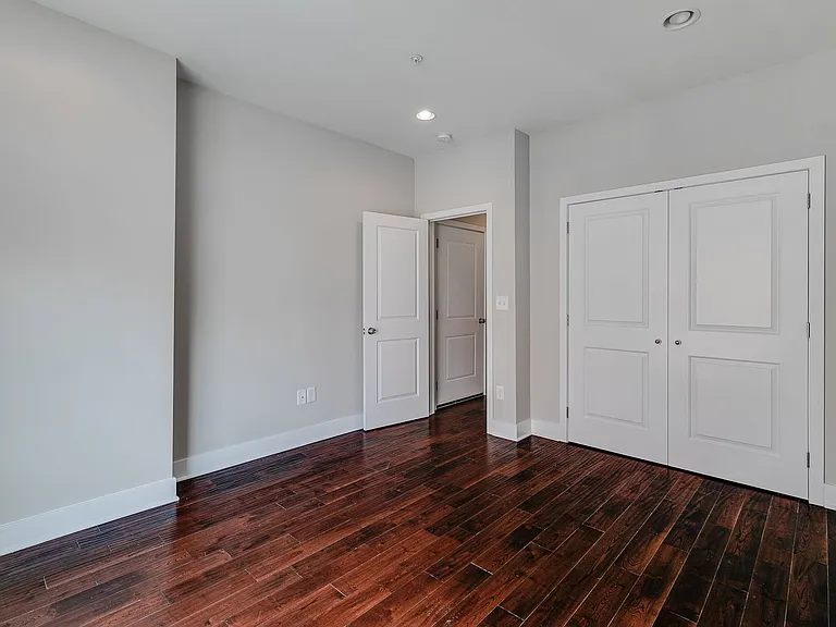 604 W Thompson St #A — Photo 12