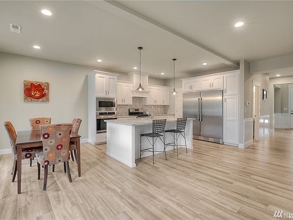 3rd image of 7515 172nd Street Ct E