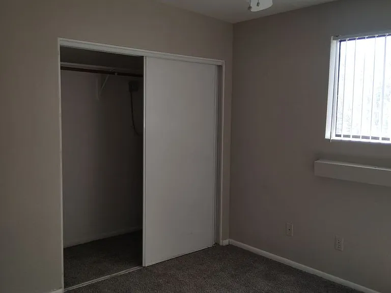 Mammoth Apartments — Photo 23