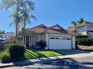 1921 Elm Ridge Dr, Vista, CA 92081