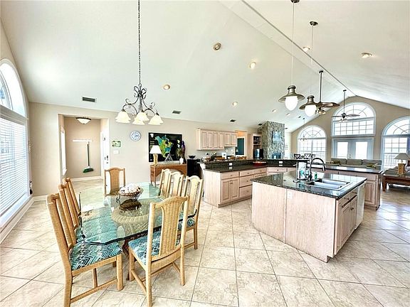 4th image of 2615 Bienville Blvd