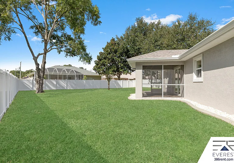 12 Walt Pl — Photo 40