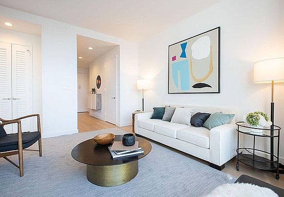 4th image of 160 Madison Ave APT 26A