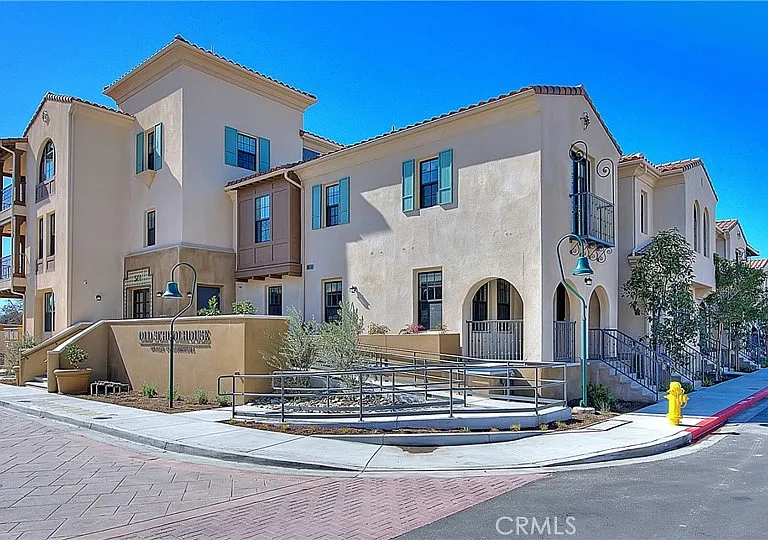 501 W Foothill Blvd #201 — Photo 22