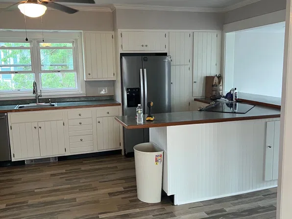 (undisclosed Address), Clinton, MA 01510