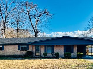 207 W Wilson Ave, Greenwood, MS 38930