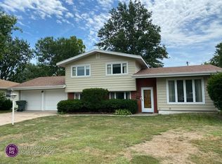 111 W 23rd St, Grand Island, NE 68801