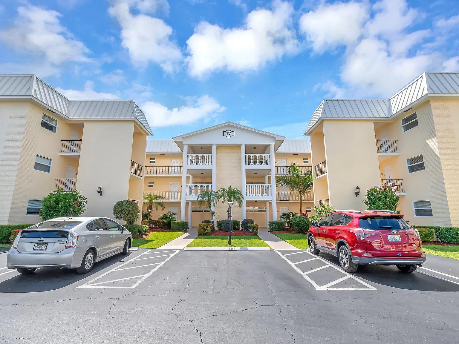 2 bed, 2.0 bath, 1224 sqft, $2,275 — Photo 3