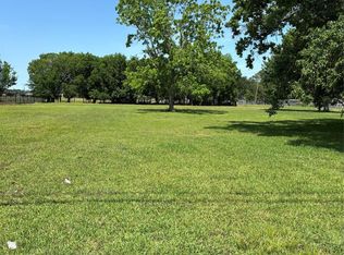 3706 Strawberry Rd, Pasadena, TX 77504