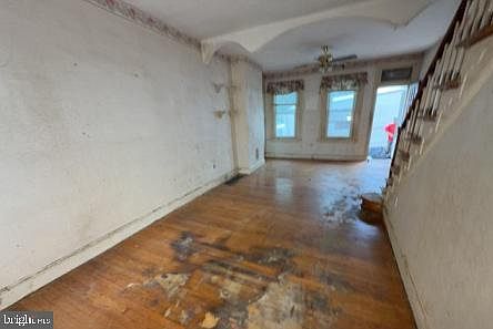 5th image of 104 Ripka St