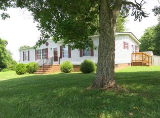 92 Locust Ln, Callao, VA 22435